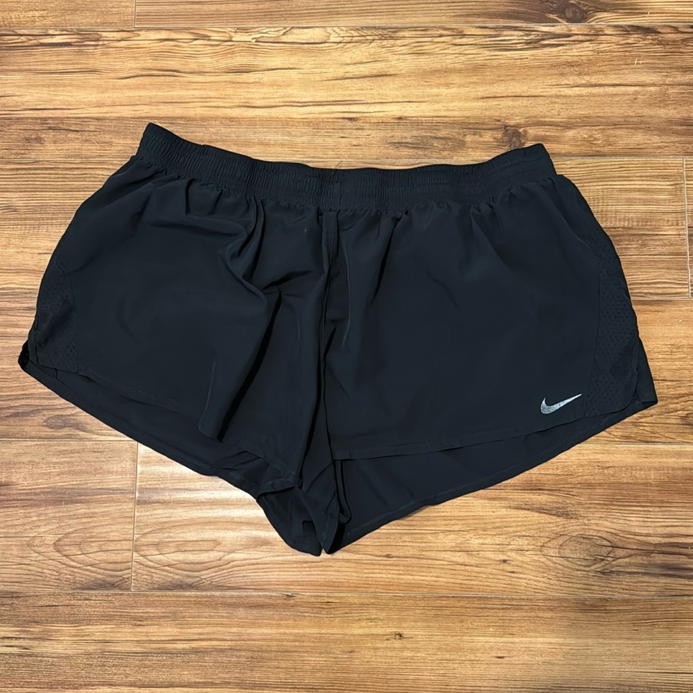 Nike Tempo